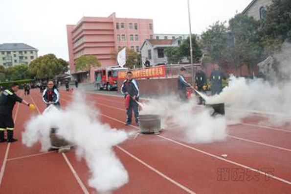上海扎实做好春季消防安全宣传